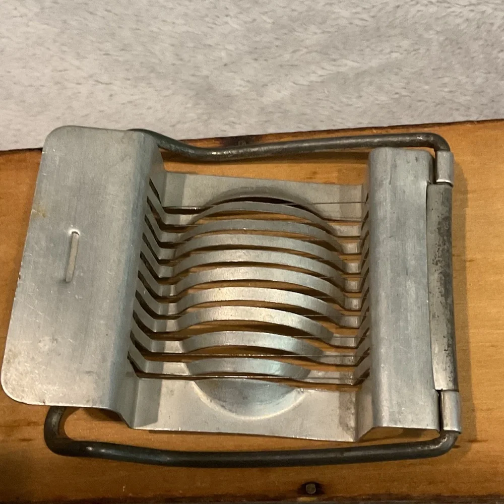 Vintage Metal Egg Slicer